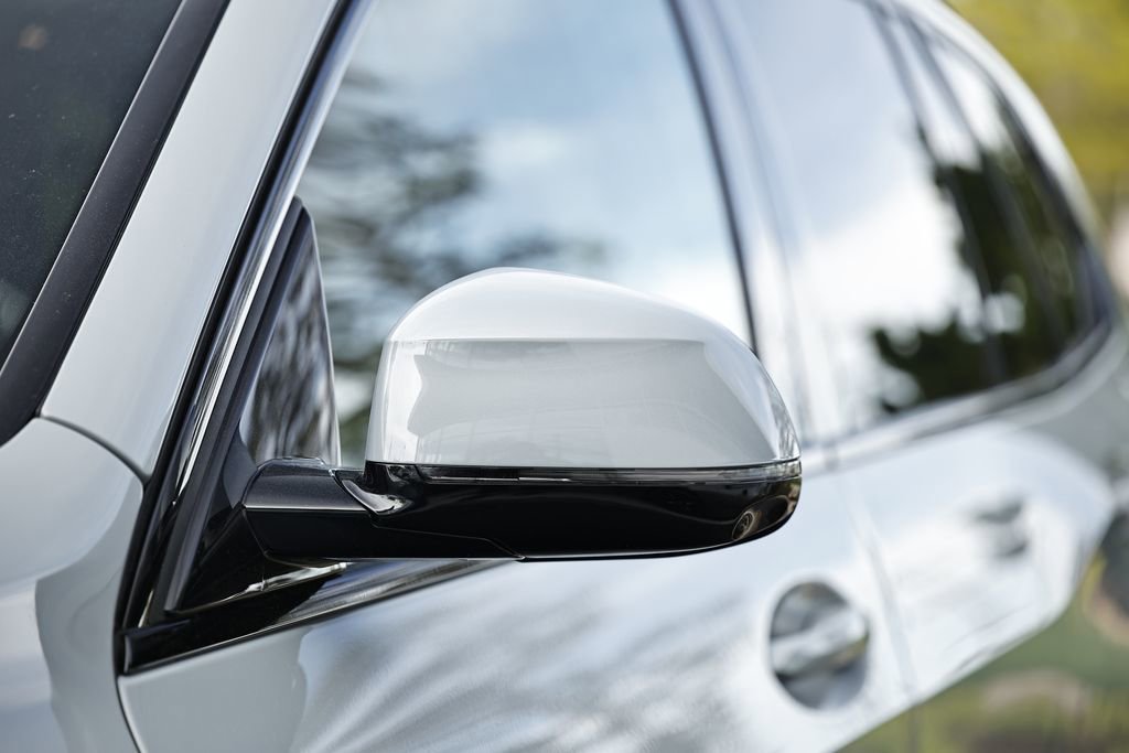 New 2026 BMW X5 xDrive50e w/ M Sport Package image 11