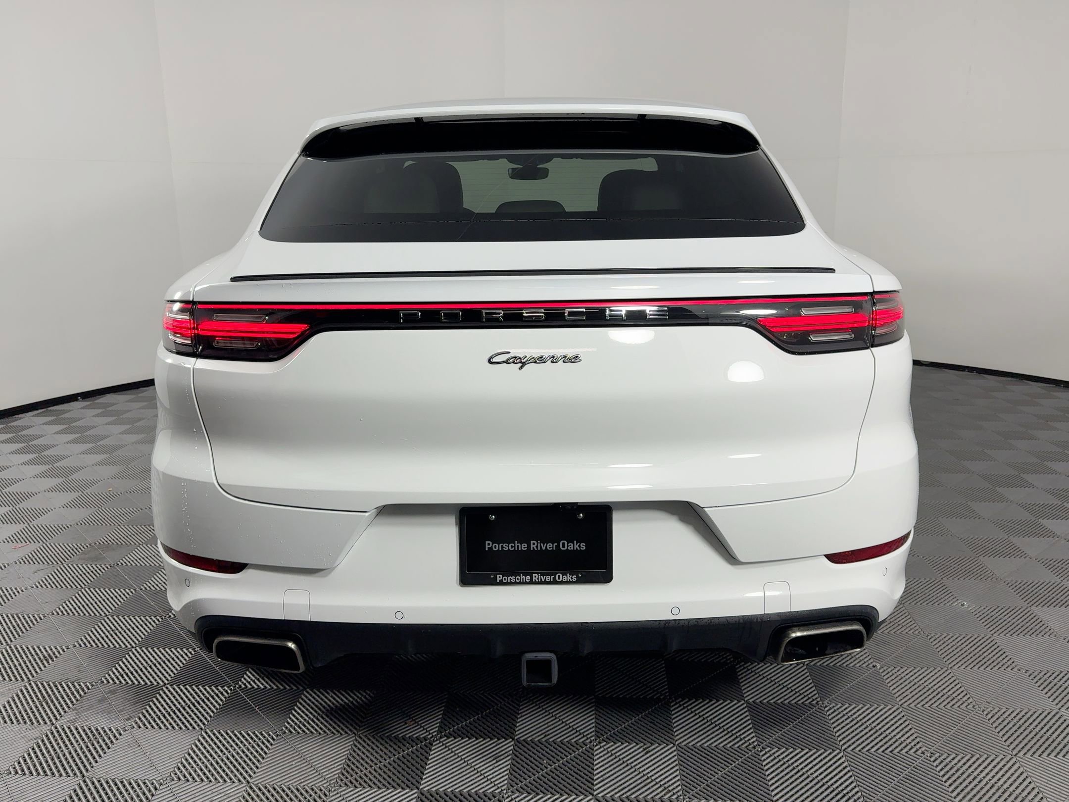 Certified 2023 Porsche Cayenne Coupe w/ Premium Package image 10