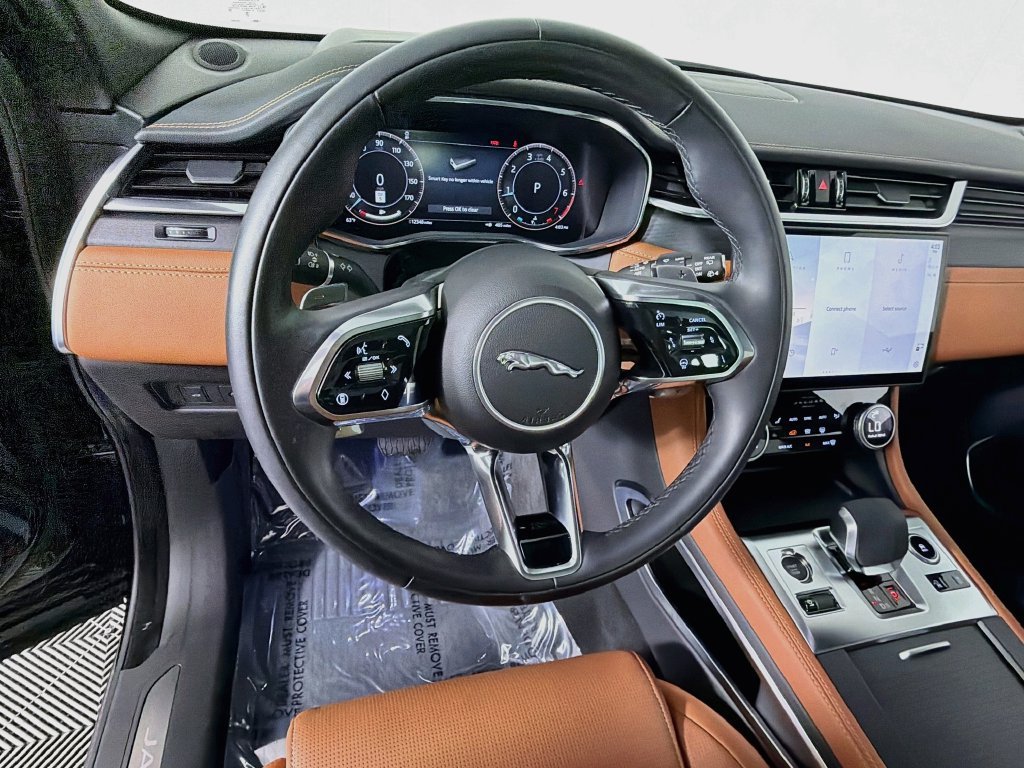 Certified 2026 Jaguar F-PACE R-Dynamic S AWD/4WD image 11