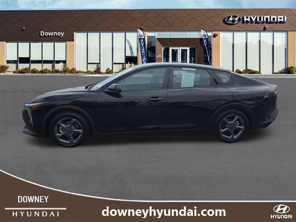 Used 2025 Kia K4 FWD image 2
