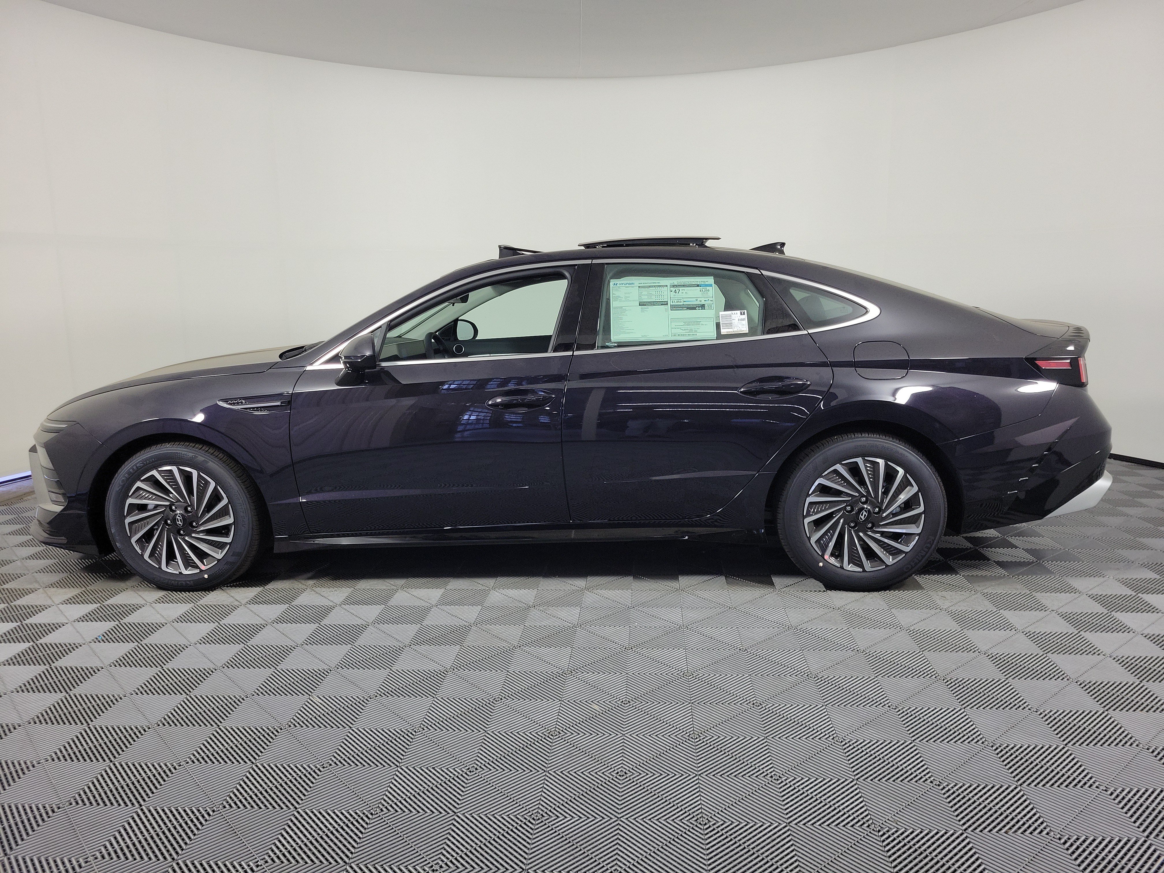 New 2026 Hyundai Sonata SEL FWD image 38