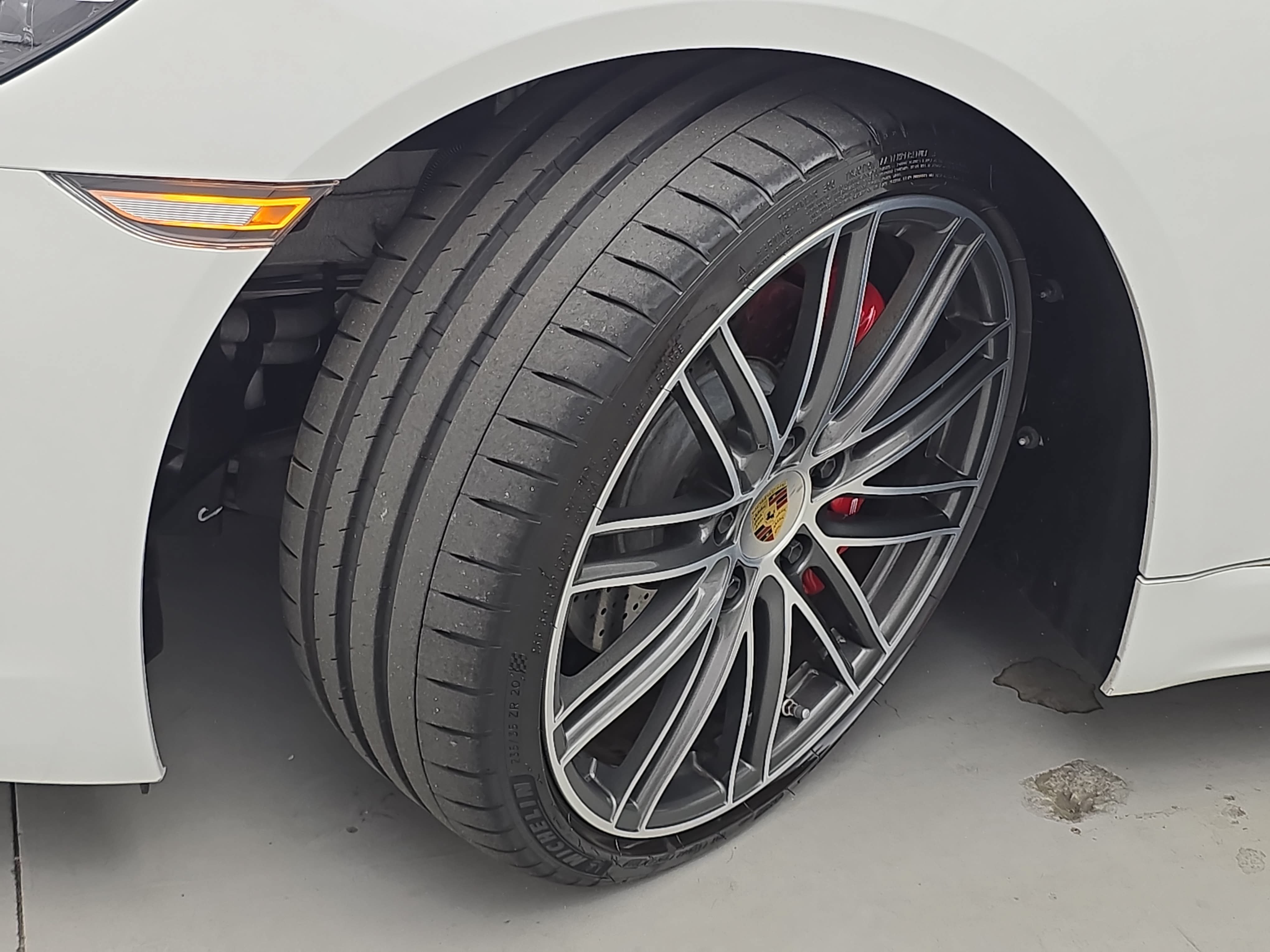 Certified 2025 Porsche 718 Cayman S RWD image 29