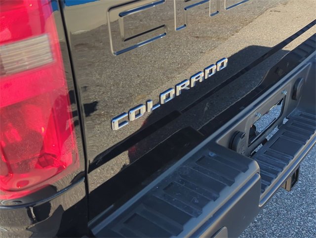 Certified 2022 Chevrolet Colorado ZR2 w/ ZR2 Midnight Special Edition image 30