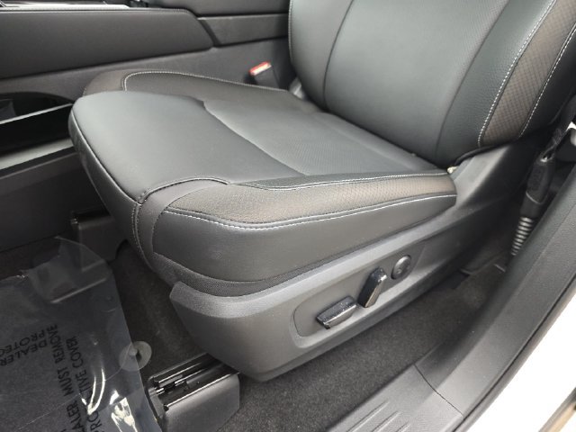 New 2026 Nissan Pathfinder SL w/ SL Premium Package FWD image 39