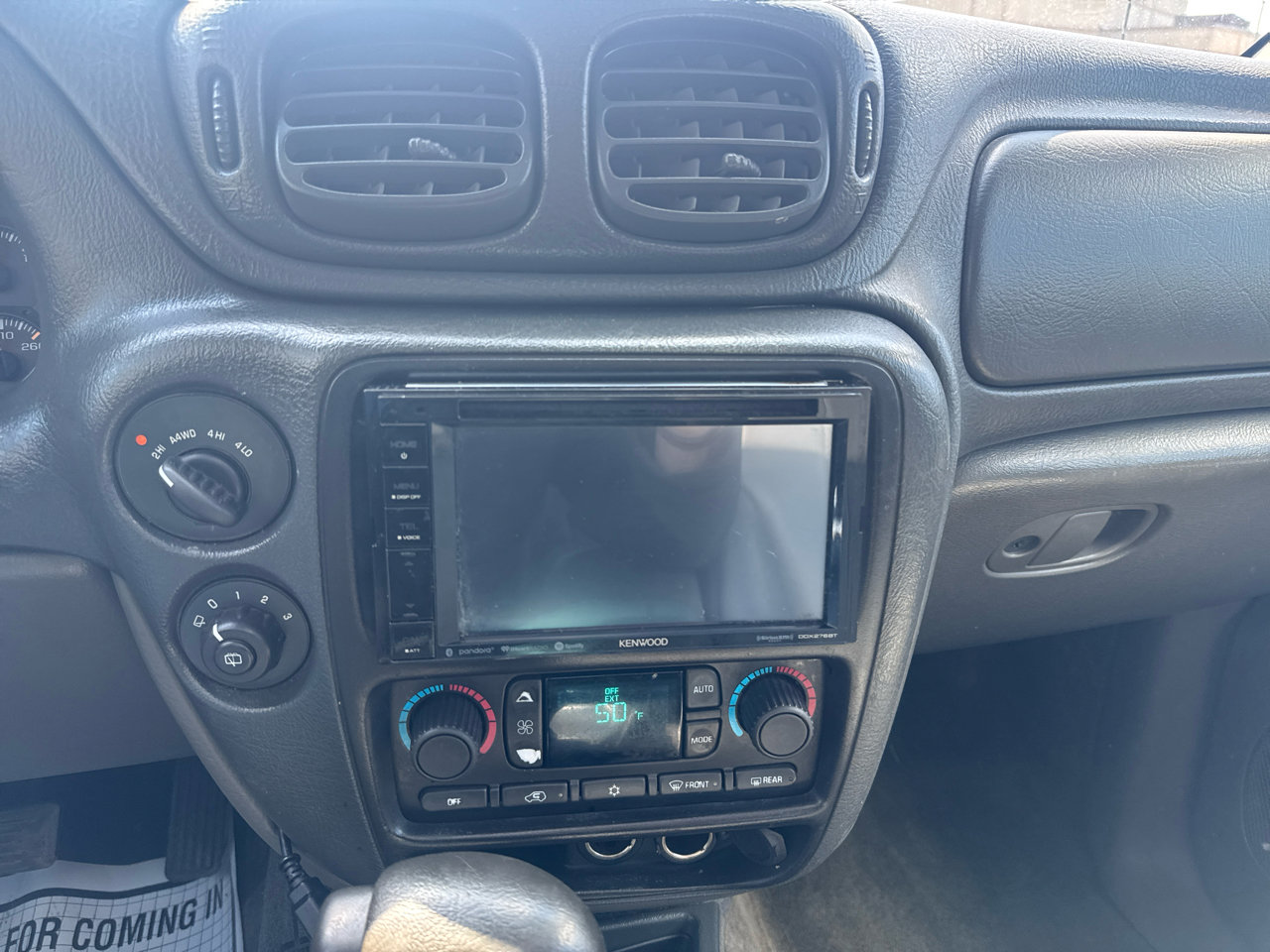 Used 2003 Chevrolet TrailBlazer LTZ image 12