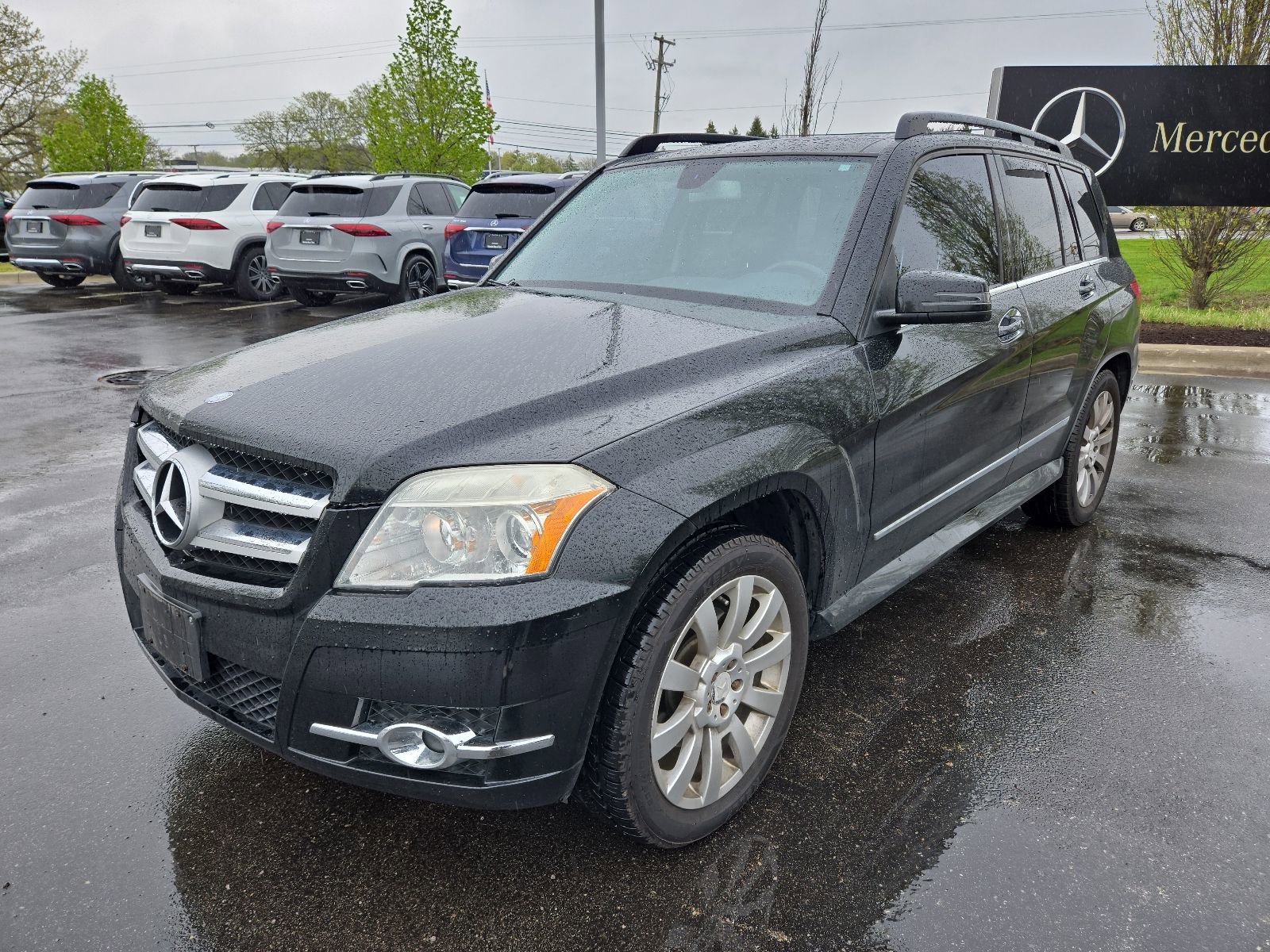Used 2010 Mercedes-Benz GLK 350 4MATIC image 1