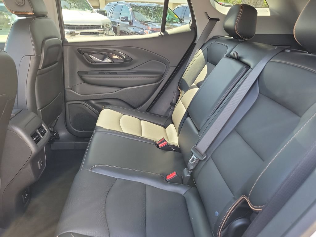 Used 2023 GMC Terrain AT4 AWD/4WD image 12