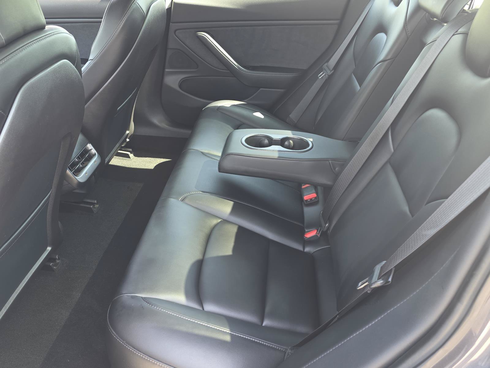 Used 2019 Tesla Model 3 Long Range RWD image 18