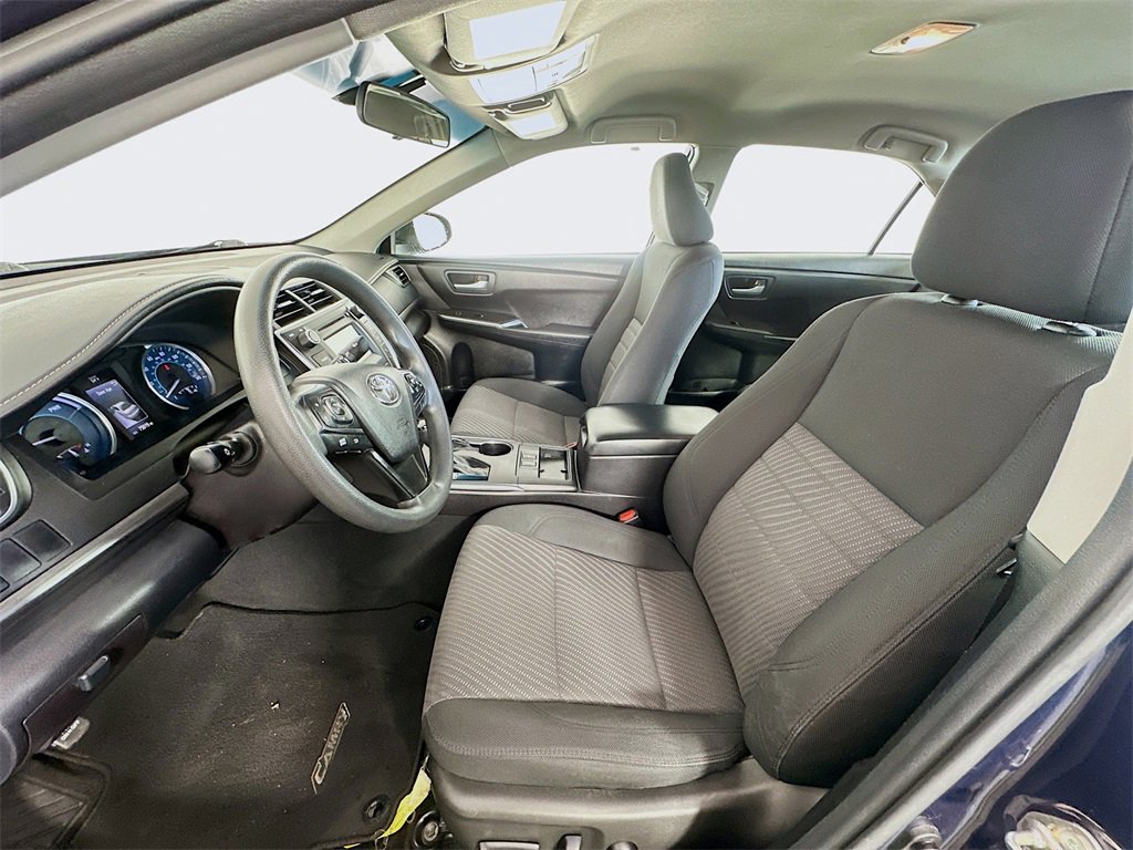 Used 2016 Toyota Camry LE image 19