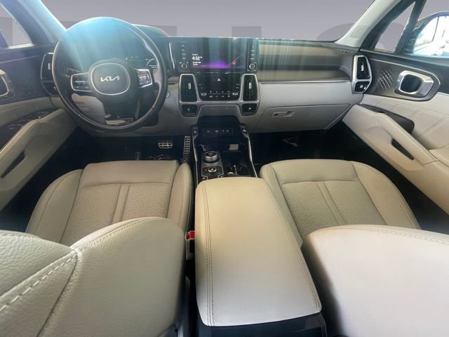 Used 2023 Kia Sorento SX Prestige image 12