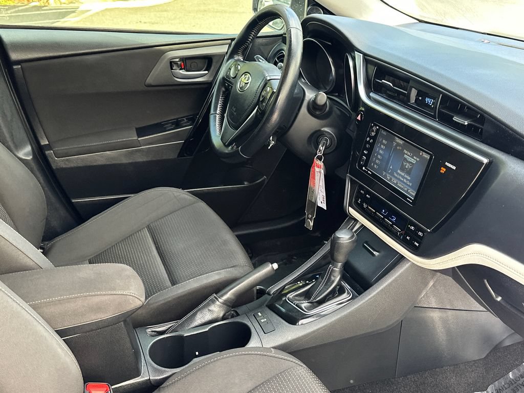Used 2018 Toyota Corolla iM FWD image 12