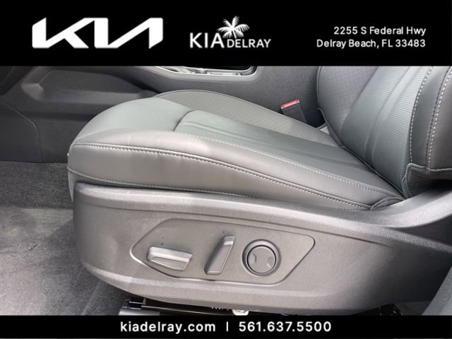 New 2026 Kia Sorento S w/ S Panoramic Sunroof Package FWD image 18