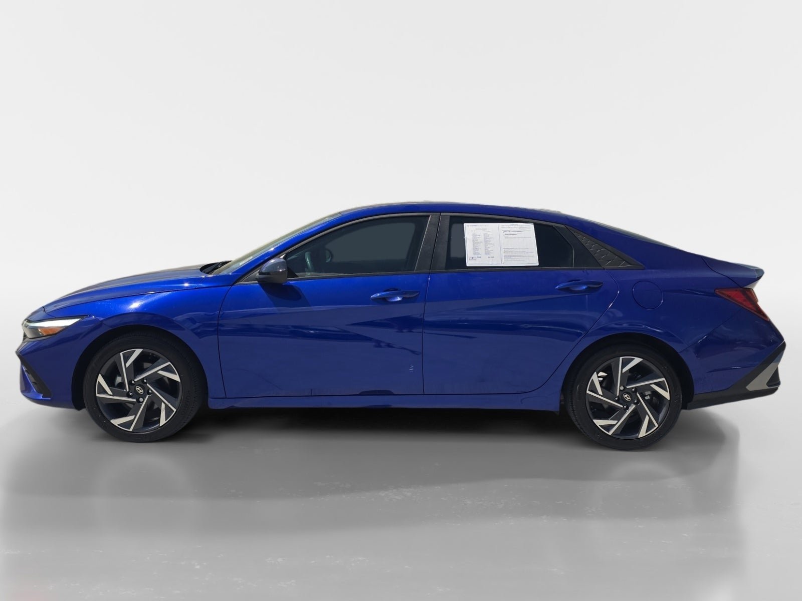 Certified 2025 Hyundai Elantra Sport image 6