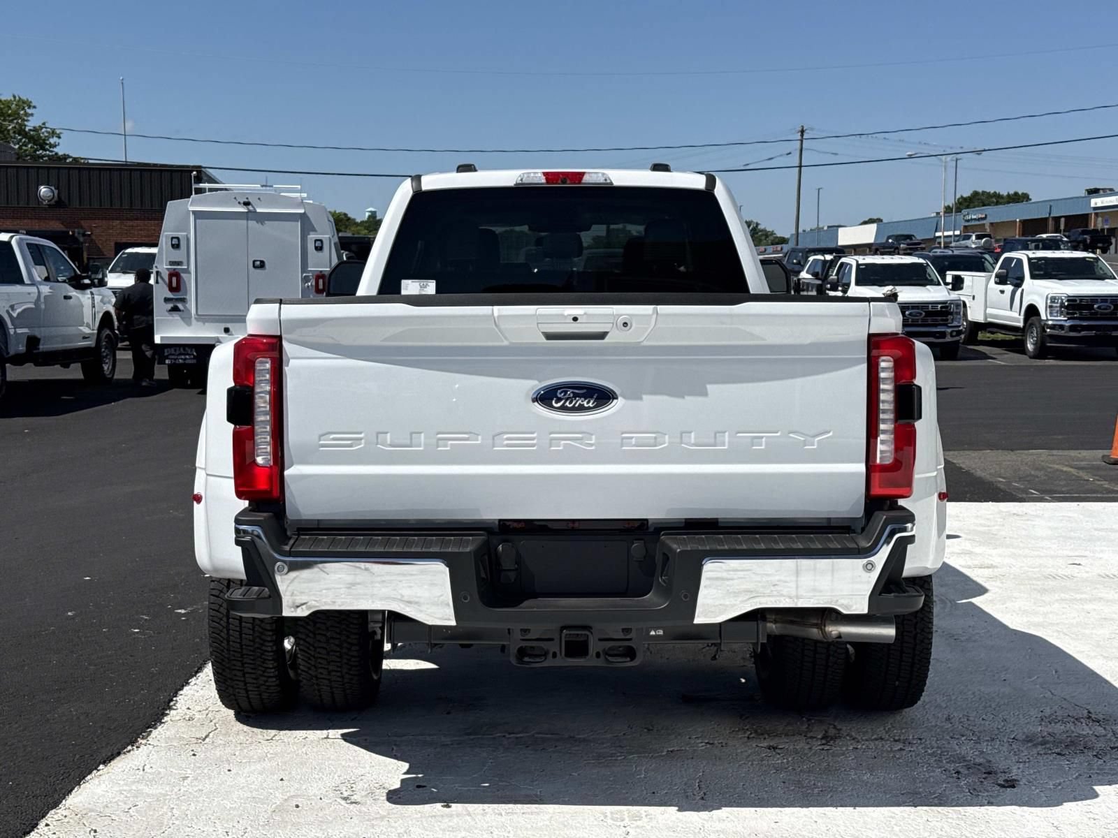 New 2026 Ford F350 XLT w/ XLT Premium Package AWD/4WD image 4
