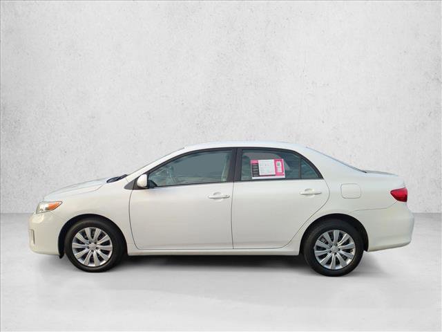 Used 2013 Toyota Corolla LE image 9