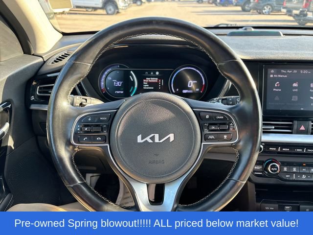 Used 2022 Kia Niro EX w/ Cold Weather Package FWD image 31