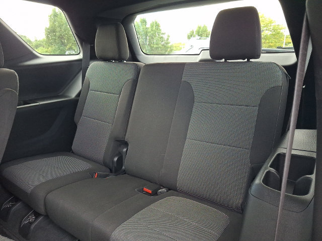 Certified 2023 Chevrolet Traverse LT FWD image 11