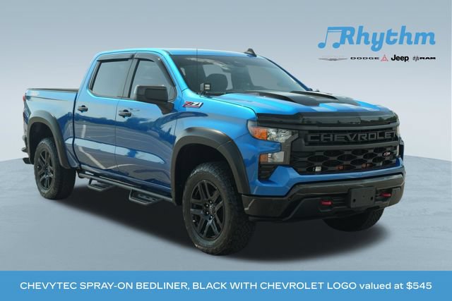 Used 2022 Chevrolet Silverado 1500 Custom Trail Boss w/ LPO, Dark Essentials Package AWD/4WD image 1