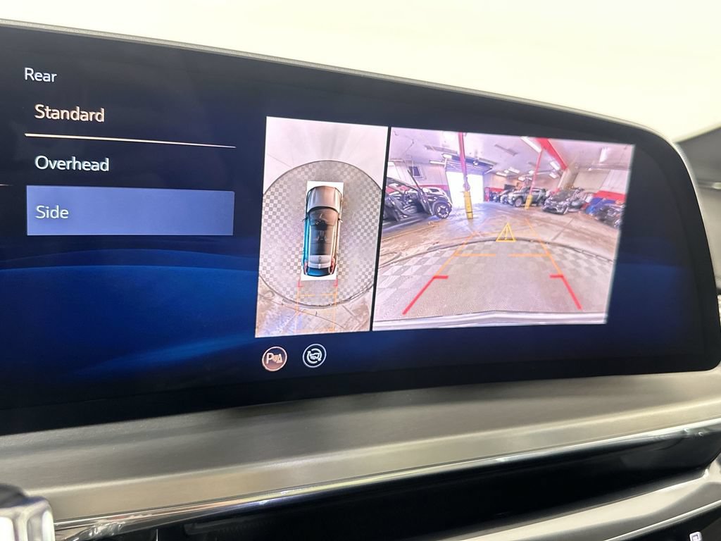 Certified 2023 Cadillac Lyriq 2WD image 17