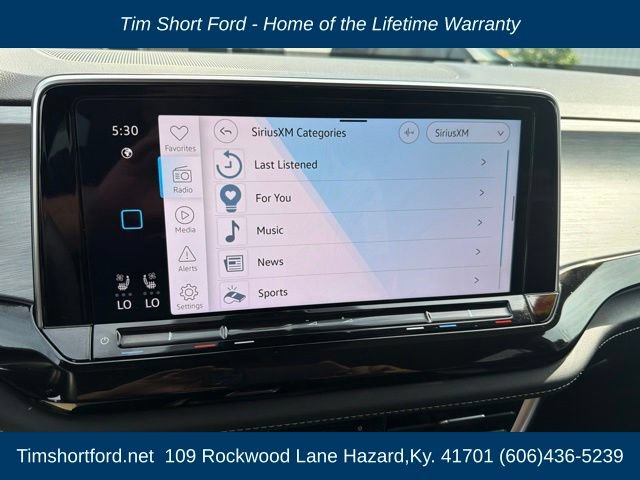 Used 2025 Volkswagen Atlas Cross Sport SE AWD/4WD image 11