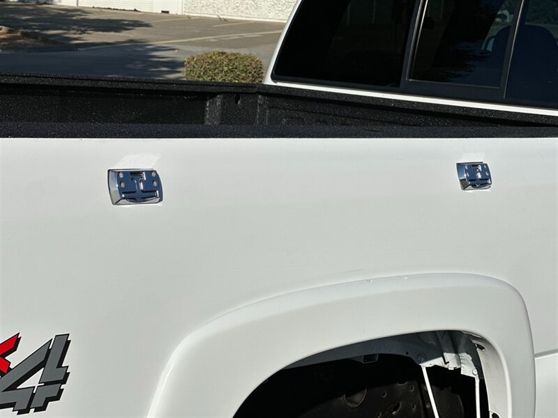 Used 2007 Chevrolet Silverado 3500 LT w/ Heavy-Duty Power Package AWD/4WD image 21