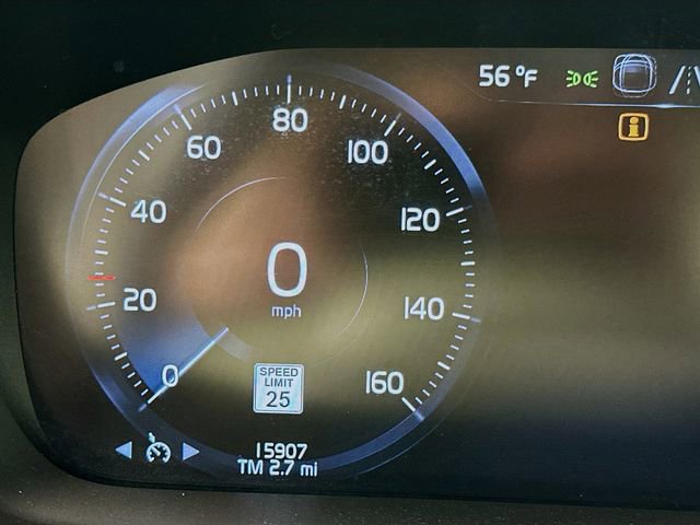 Used 2020 Volvo S60 T6 Momentum image 13