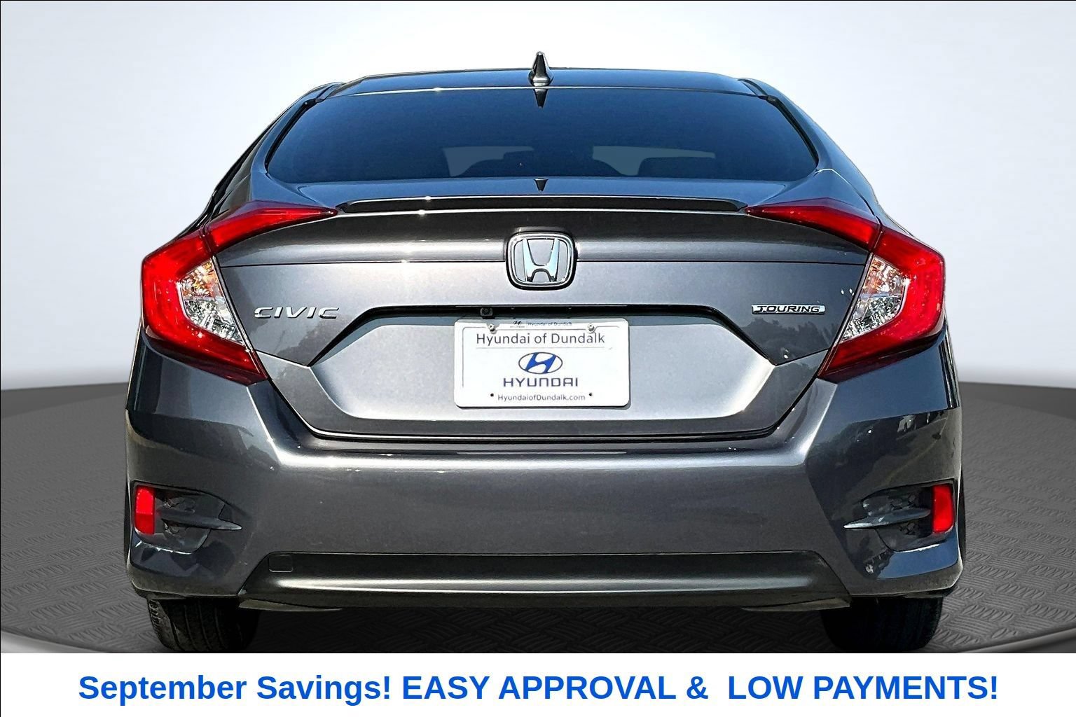 Used 2018 Honda Civic Touring image 4