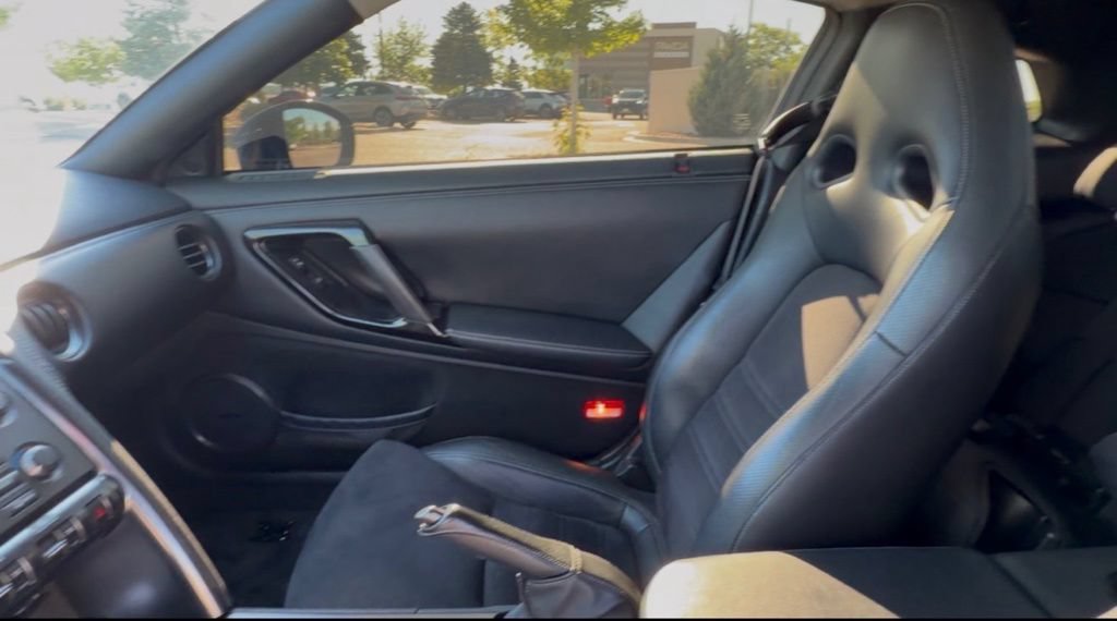 Used 2014 Nissan GT-R Premium AWD/4WD image 17