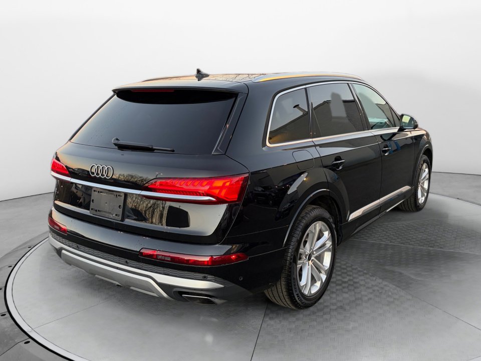 Used 2025 Audi Q7 2.0T Premium w/ Convenience Package image 7
