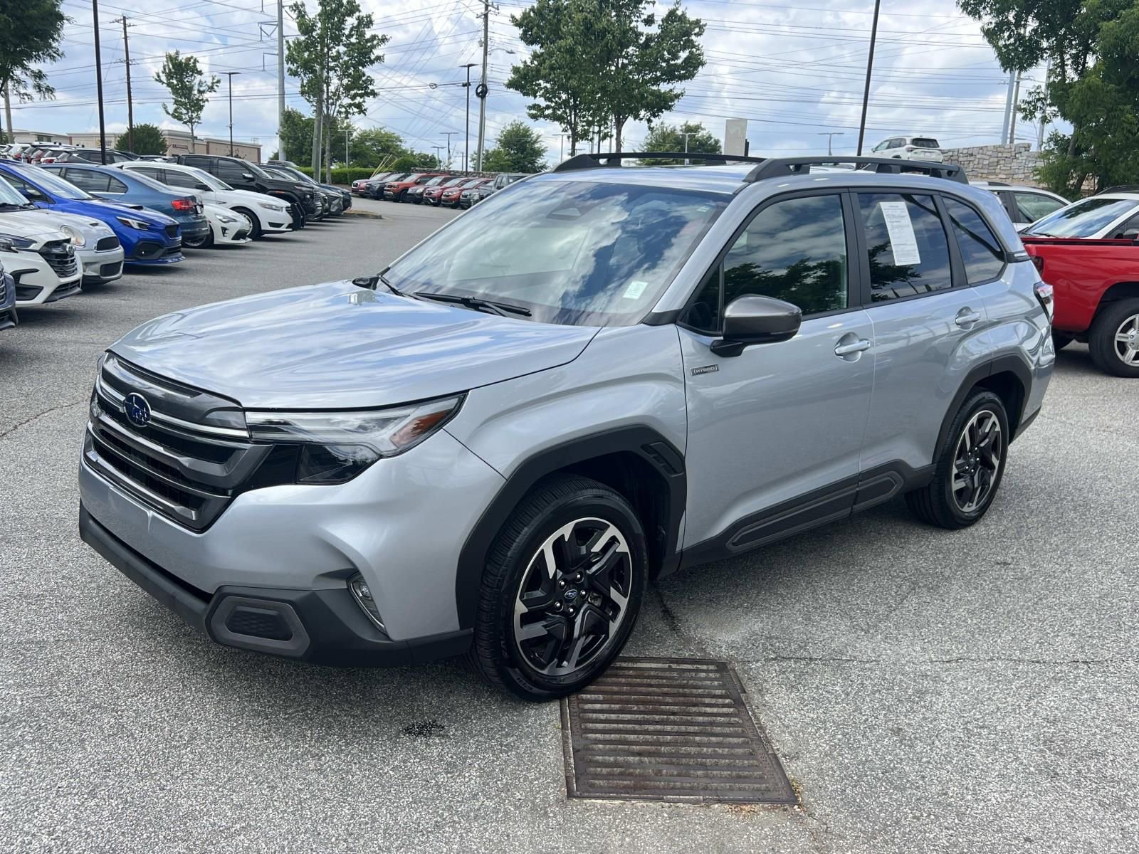 Certified 2025 Subaru Forester Limited AWD/4WD image 3