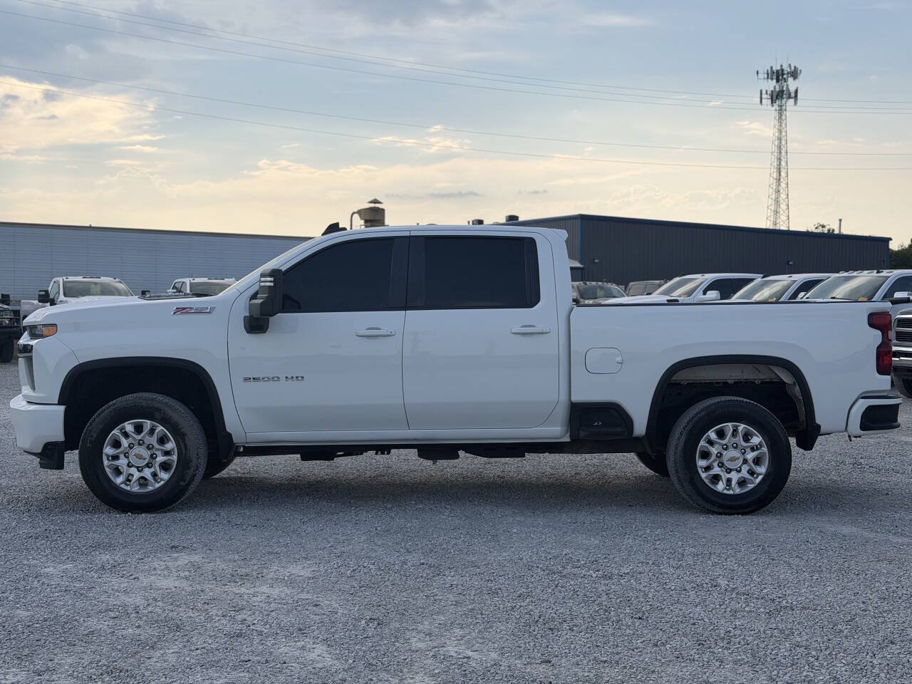 Used 2021 Chevrolet Silverado 2500 LT w/ Z71 Off-Road Package AWD/4WD image 2