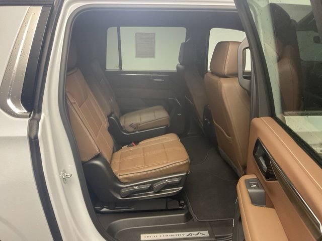 Certified 2026 Chevrolet Suburban High Country image 31