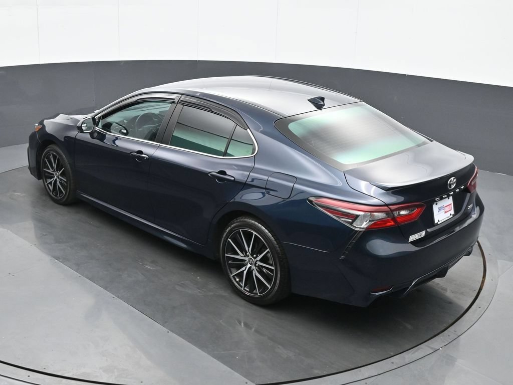 Used 2021 Toyota Camry SE FWD image 19