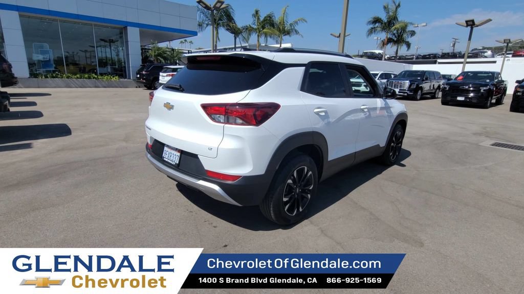 Certified 2023 Chevrolet TrailBlazer LT w/ Convenience Package FWD image 8
