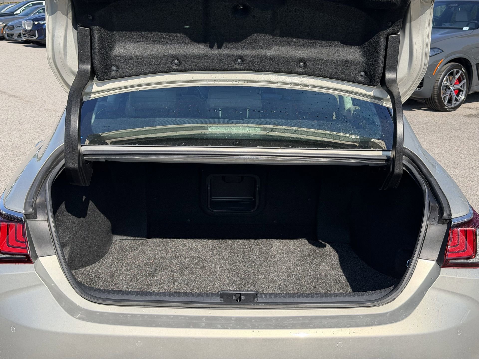 Used 2019 Lexus ES 350 w/ Premium Package image 11