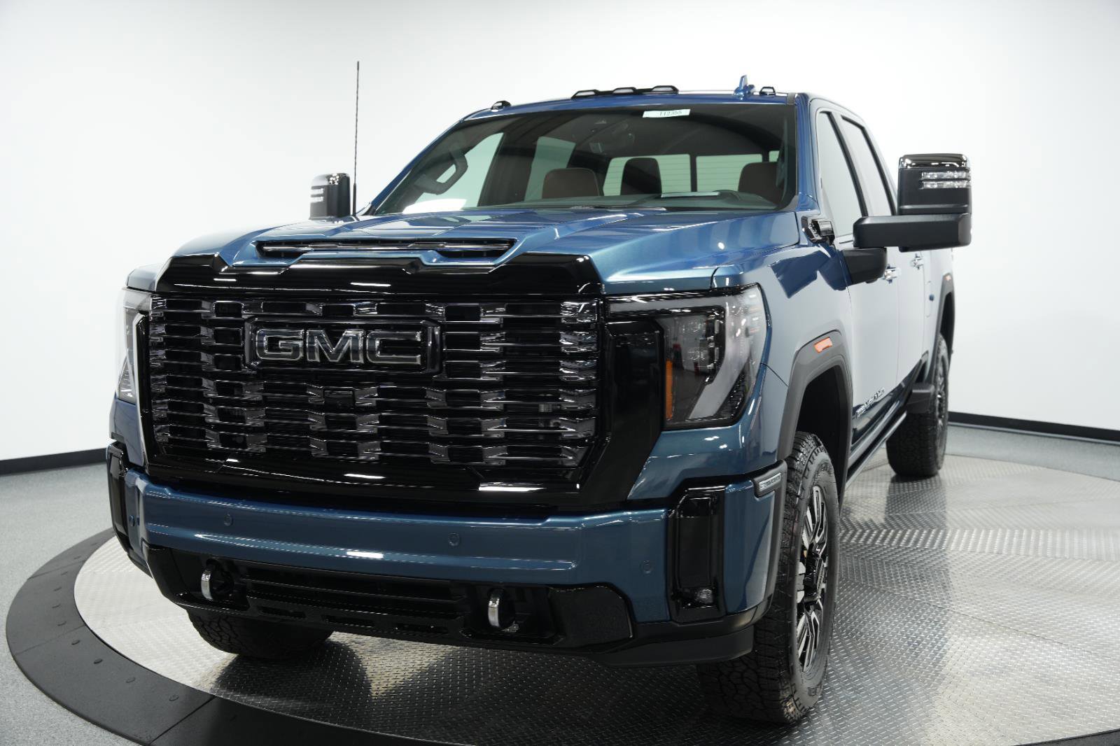 New 2026 GMC Sierra 2500 Denali Ultimate image 3