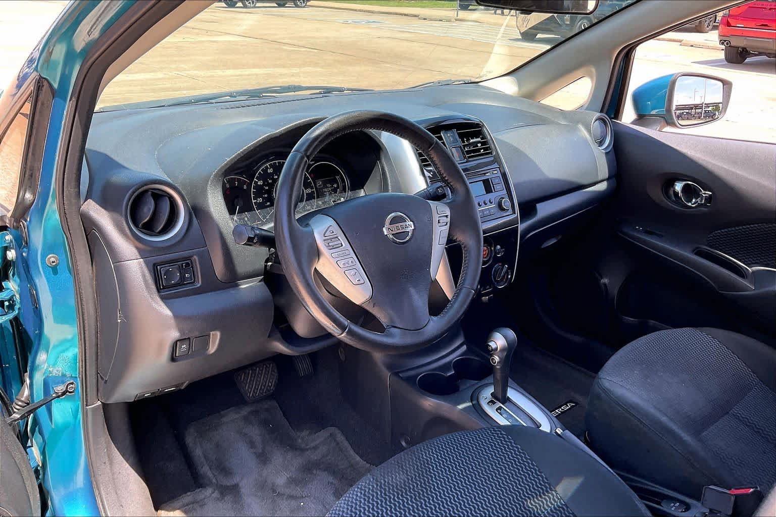 Used 2015 Nissan Versa Note SV FWD image 16