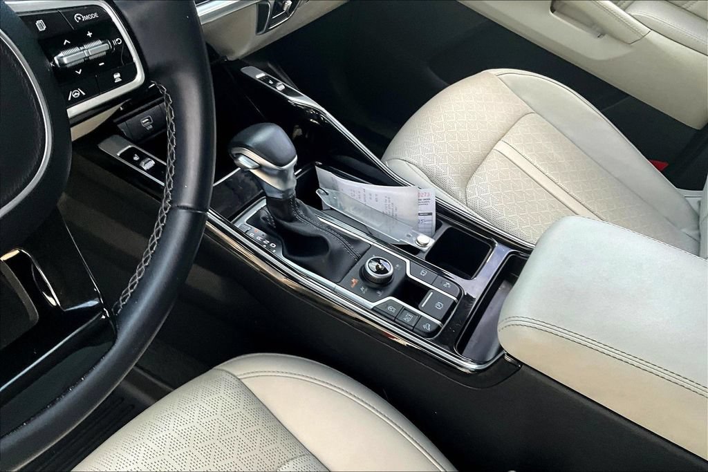 Certified 2023 Kia Sorento SX AWD/4WD image 17