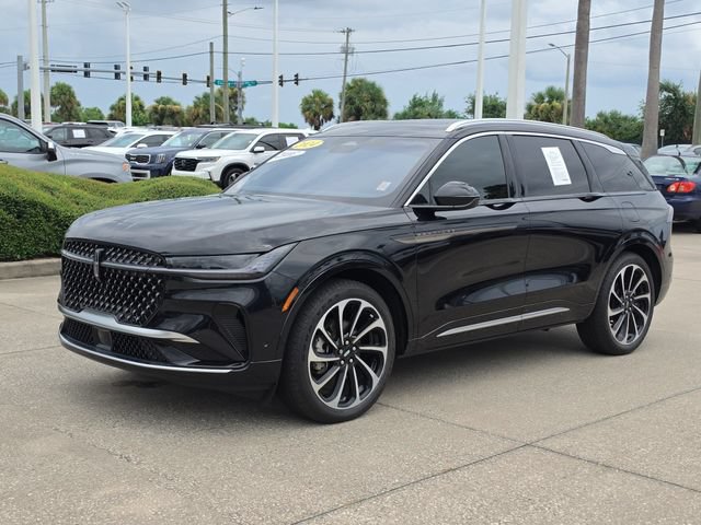 Used 2024 Lincoln Nautilus Black Label AWD/4WD image 2