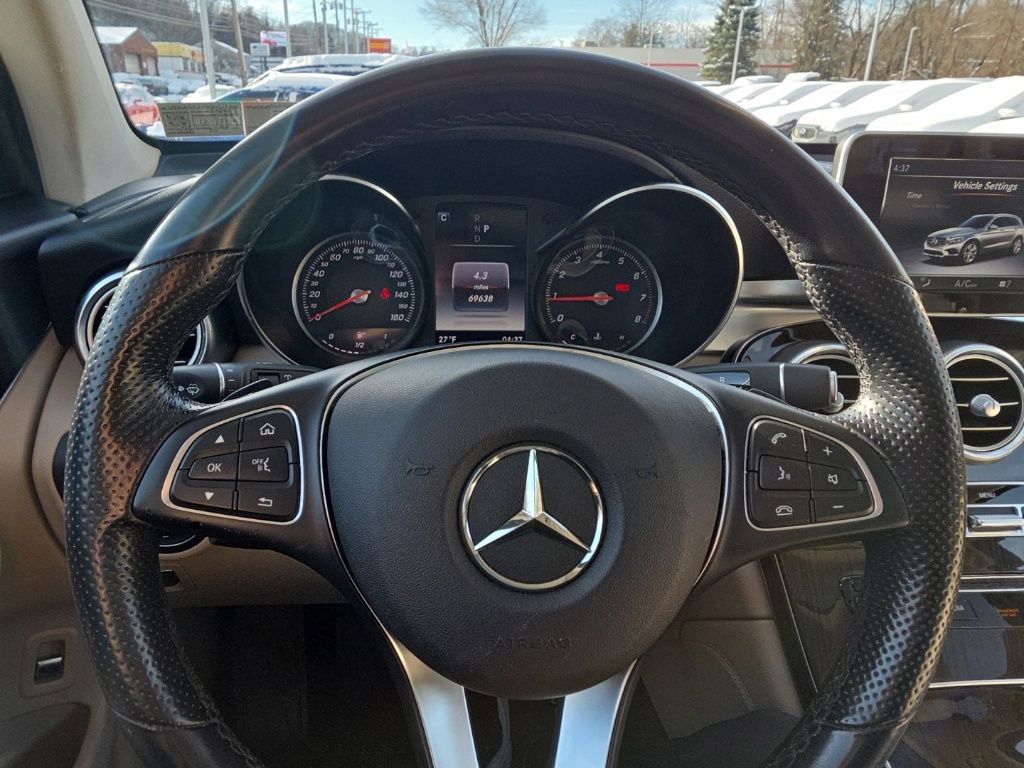 Used 2019 Mercedes-Benz GLC 300 GLC 300 image 24