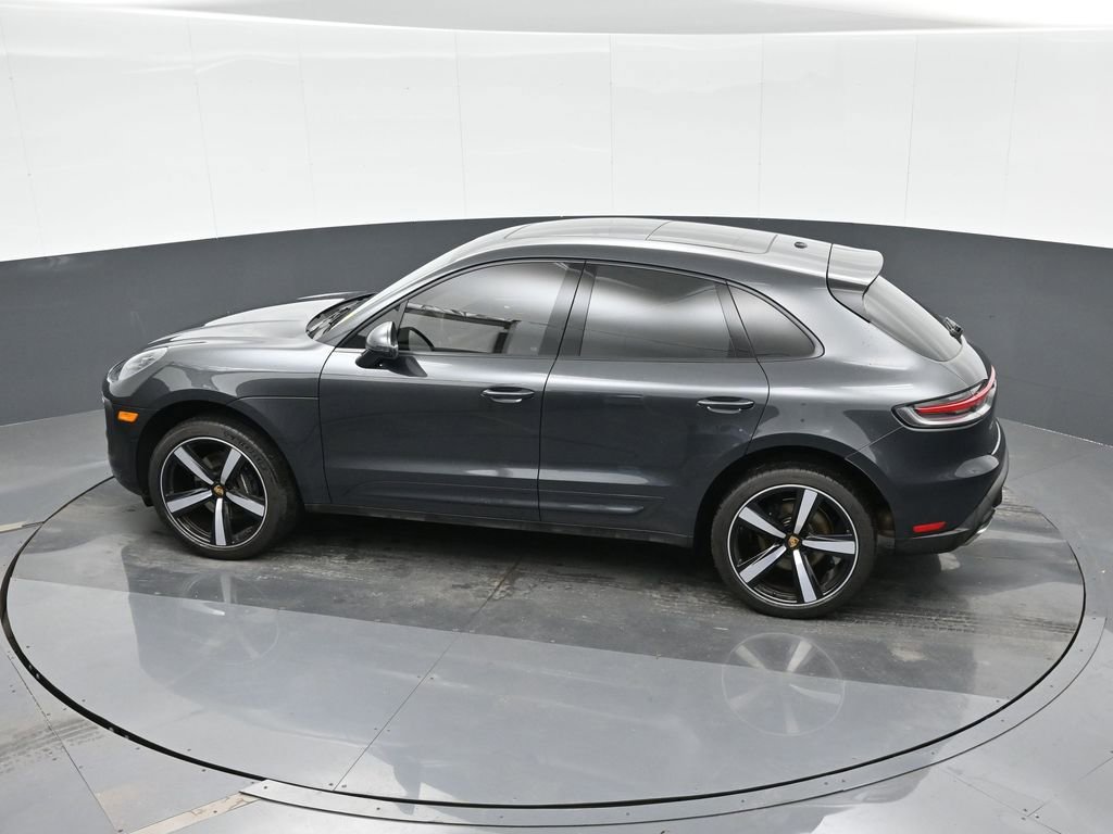Certified 2023 Porsche Macan image 27