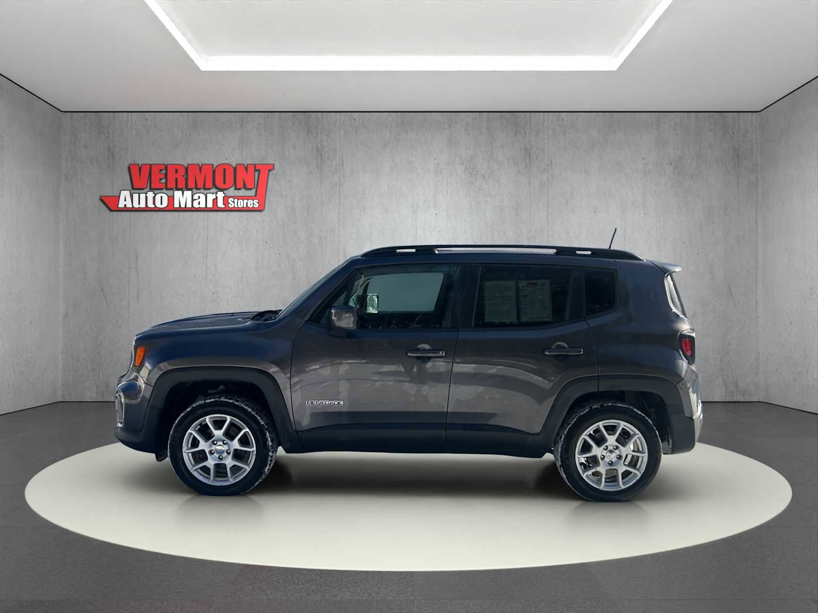 Used 2020 Jeep Renegade Latitude w/ Cold Weather Group AWD/4WD image 5