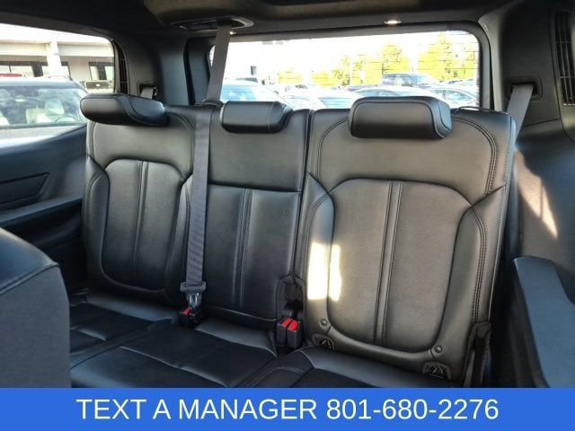 Used 2023 Jeep Wagoneer Series II w/ Premium Group I AWD/4WD image 22