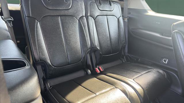 Used 2022 Jeep Grand Cherokee L Limited image 23