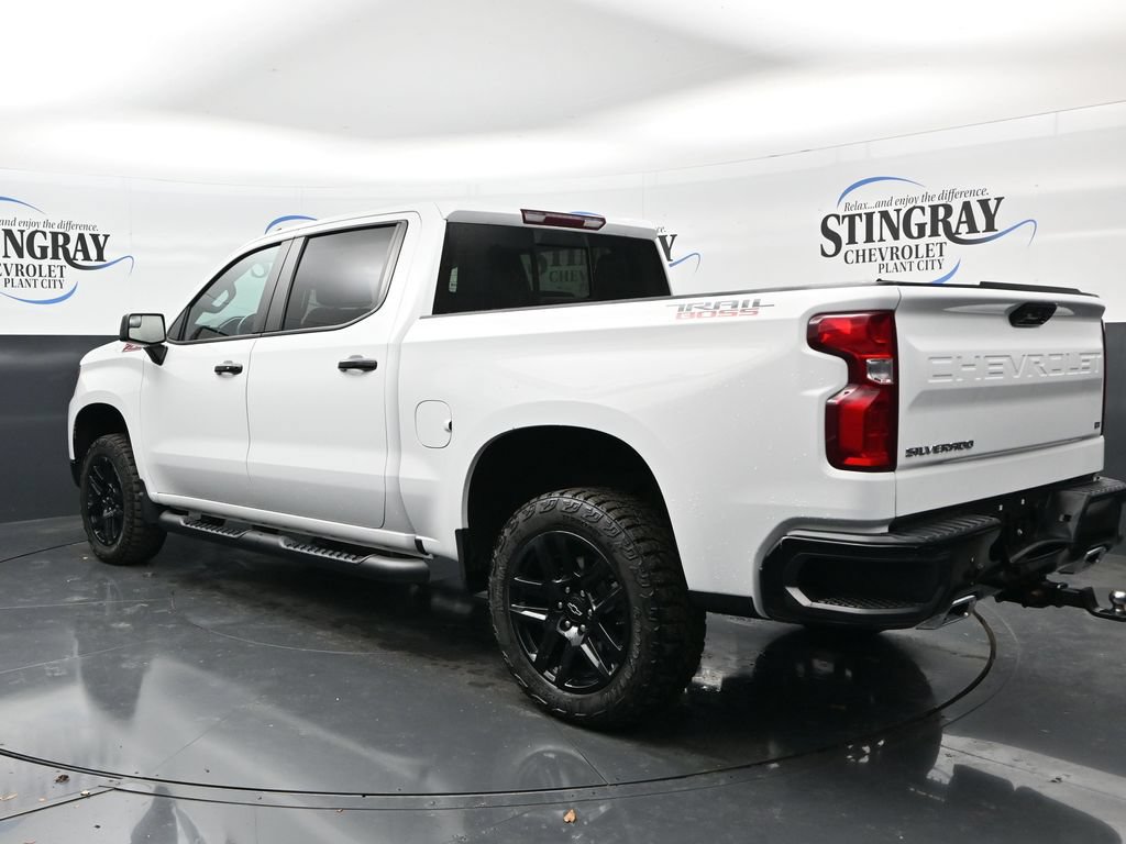 Used 2024 Chevrolet Silverado 1500 LT Trail Boss w/ Convenience Package II AWD/4WD image 5