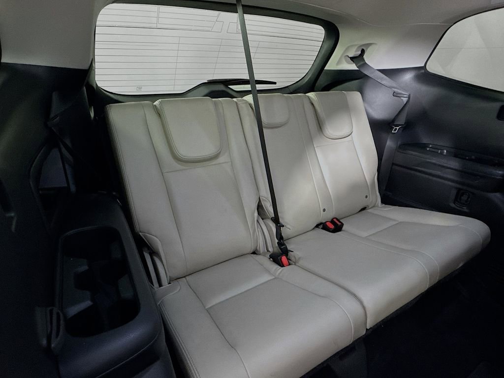 Used 2023 Subaru Ascent Limited image 32