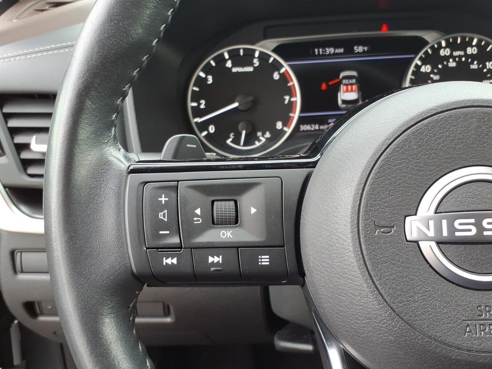 Used 2023 Nissan Rogue SV w/ SV Premium B Package AWD/4WD image 19