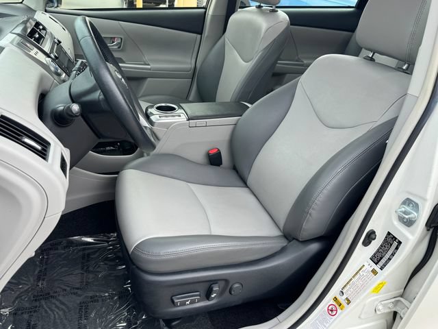 Used 2017 Toyota Prius V Five w/ Advanced Technology Package FWD image 14