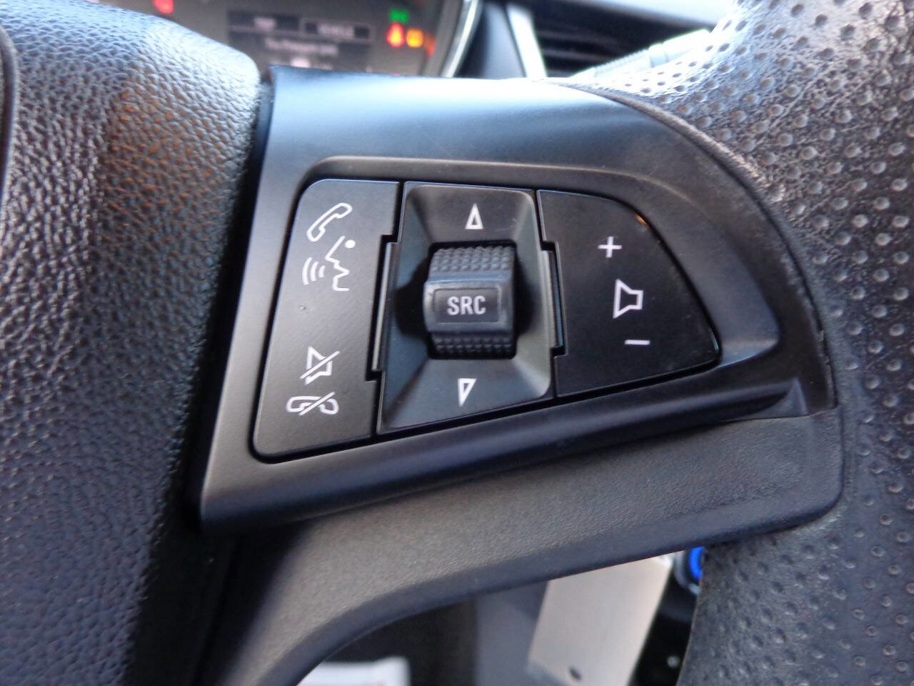 Used 2017 Chevrolet Trax LT image 16