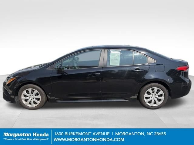 Used 2024 Toyota Corolla LE FWD image 3